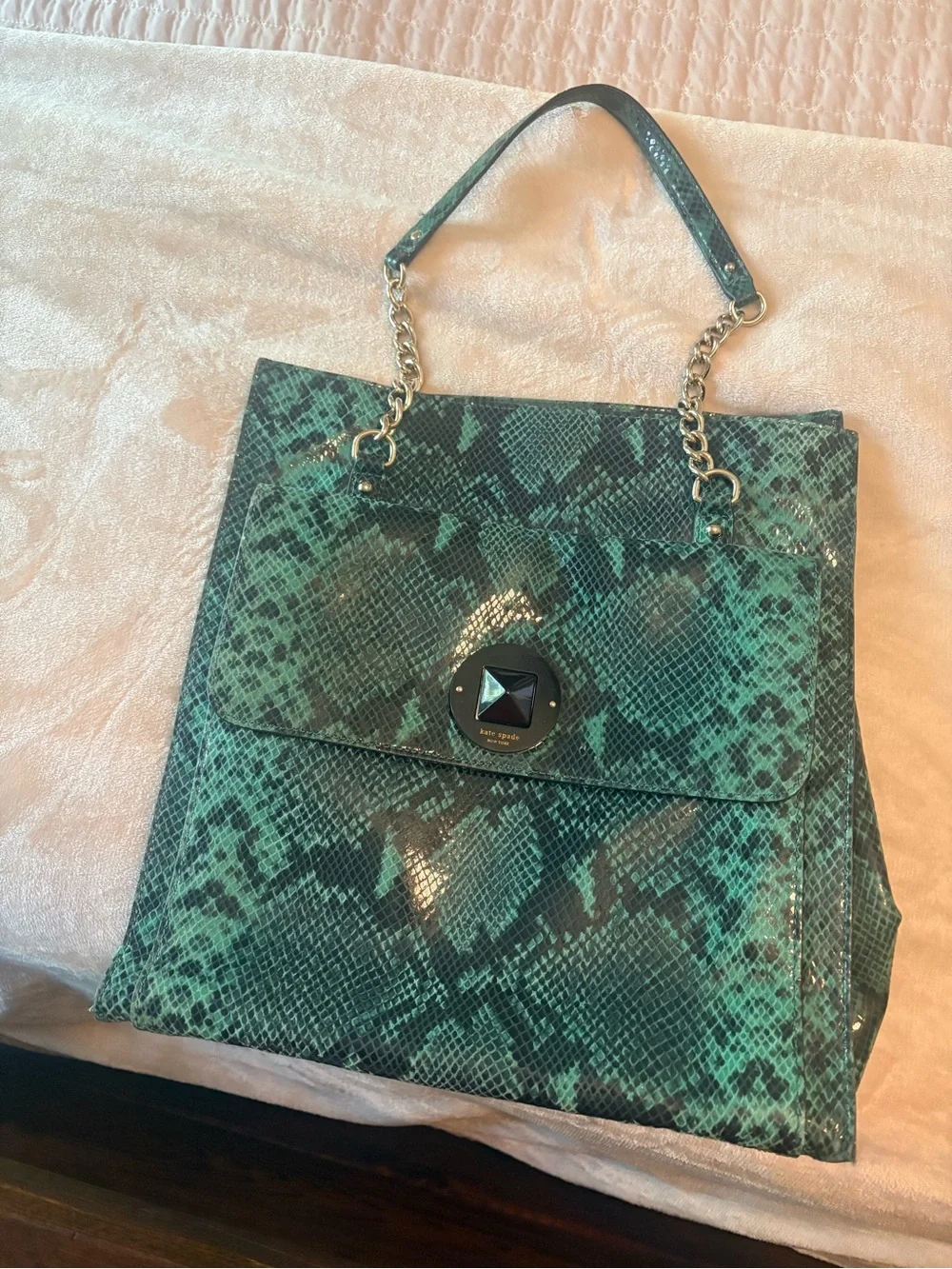kate spade eye catching